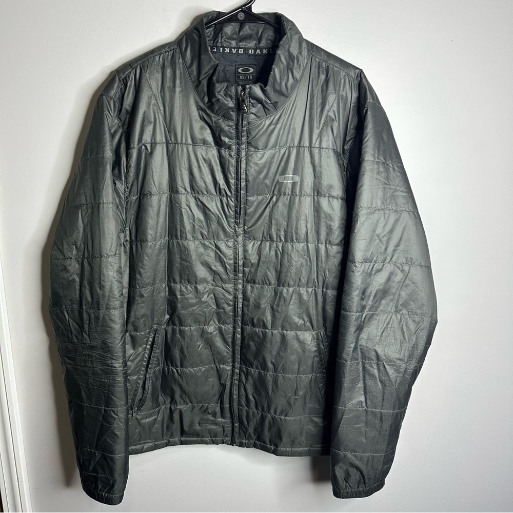 Men’s Oakley Size XL Gray Puffer Full Zip Jacket